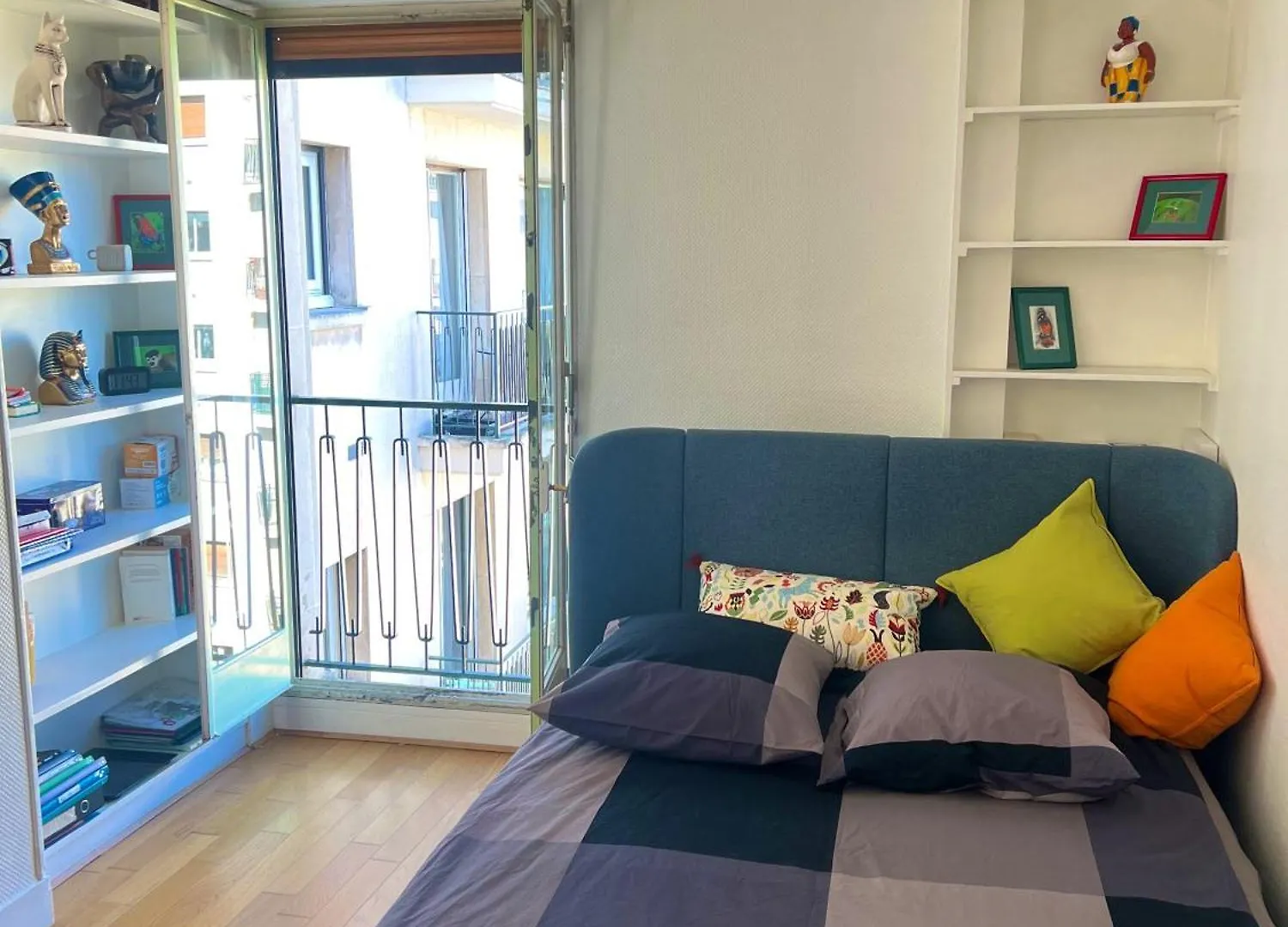 Bright And Comfortable Apartment Passy, Trocadero Paris France